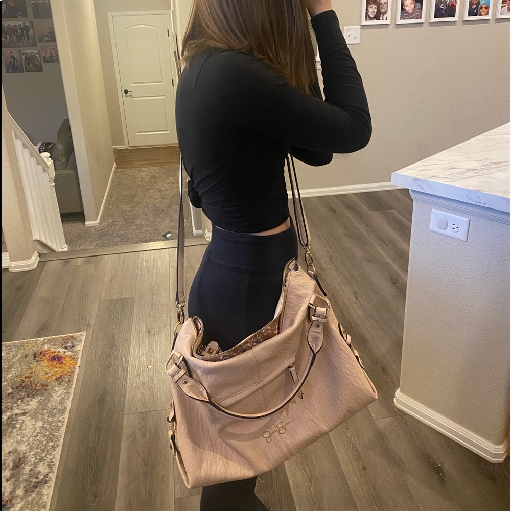 Jessica Simpson crossbody blush bag